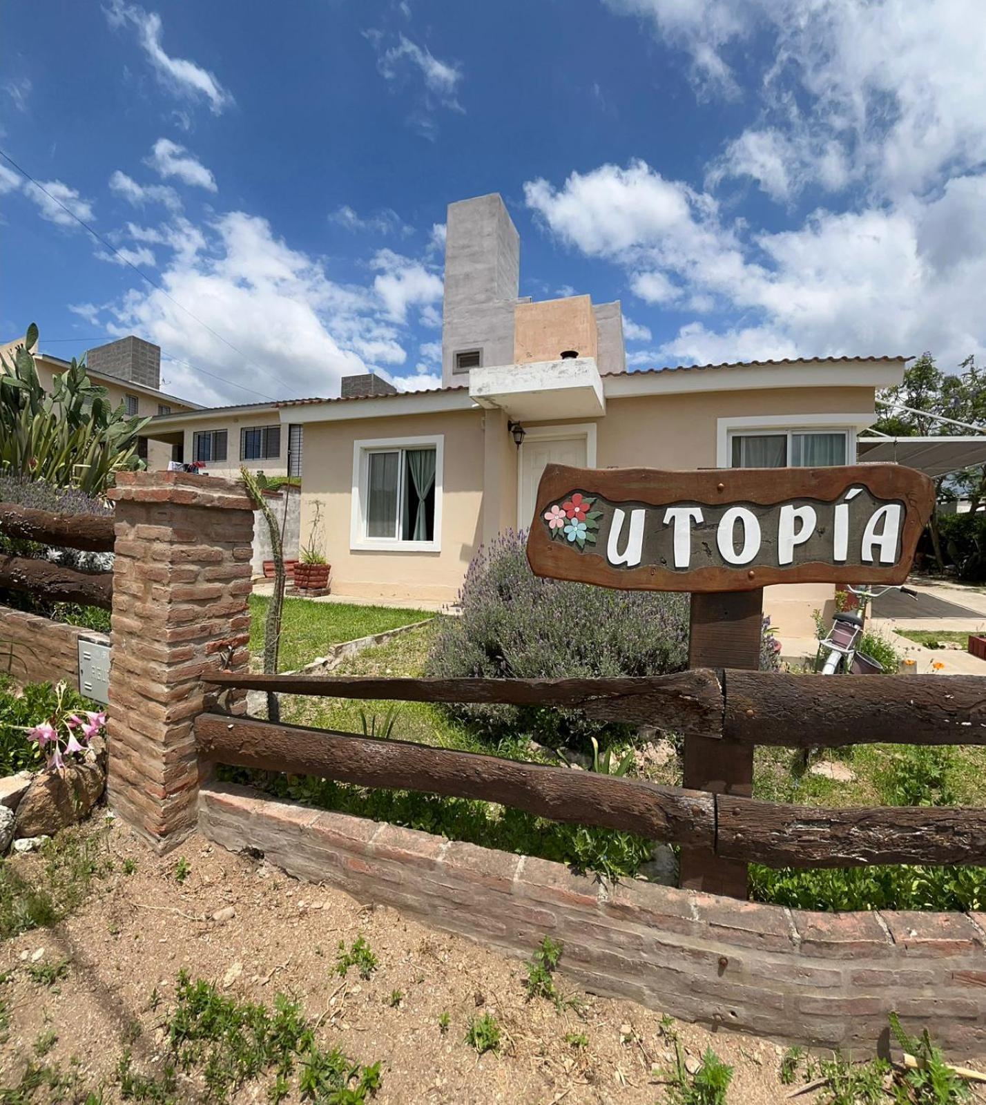 Casa de Férias Complejo Utopía- Chacras De La Primavera, Tanti